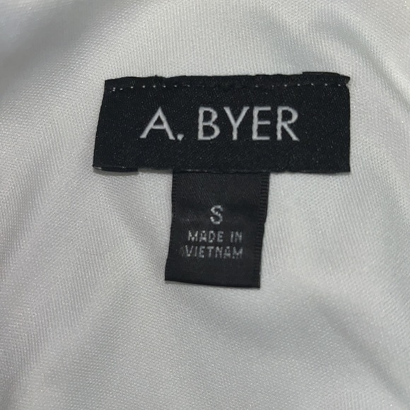 White dress with floral pattern - EUC!! Worn once $20 - Picture 6 of 6